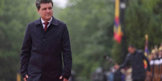 Nicușor Dan ceremonie militară Palatul Cotroceni